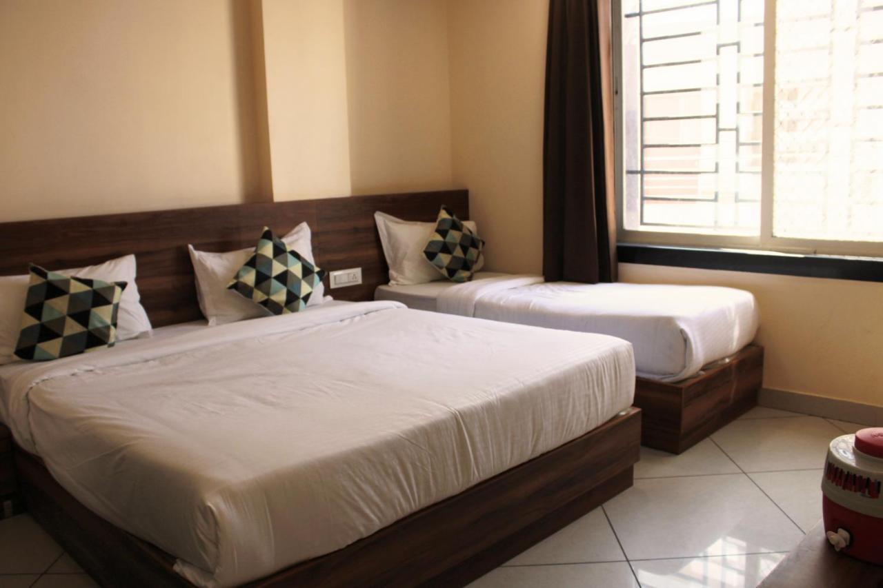 Maruti Group Of Hotels - Shri Naman Nāthdwāra Eksteriør billede
