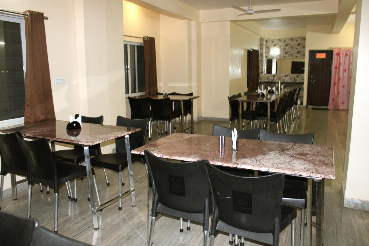 Maruti Group Of Hotels - Shri Naman Nāthdwāra Eksteriør billede