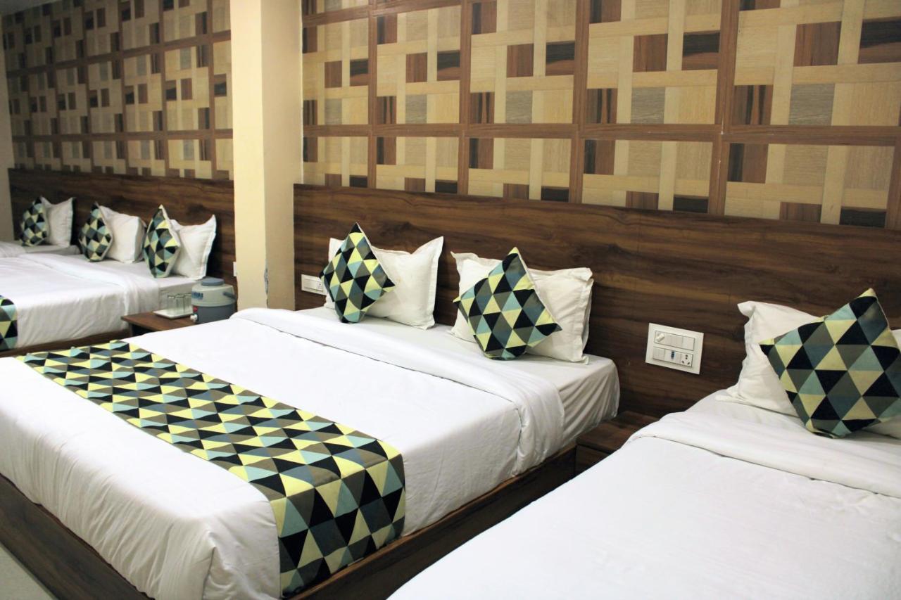 Maruti Group Of Hotels - Shri Naman Nāthdwāra Eksteriør billede