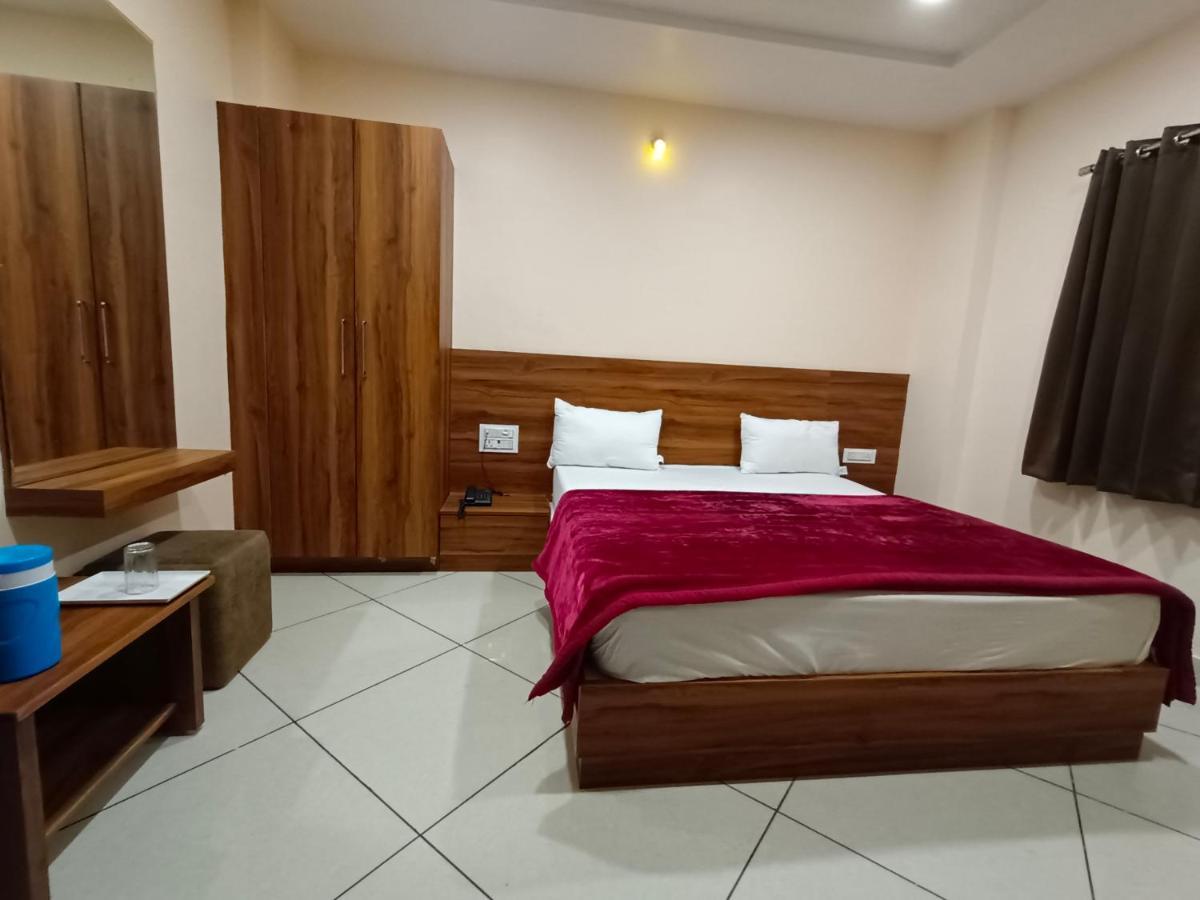 Maruti Group Of Hotels - Shri Naman Nāthdwāra Eksteriør billede