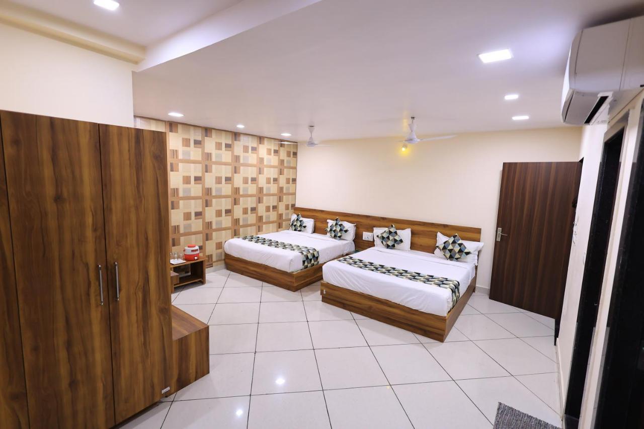 Maruti Group Of Hotels - Shri Naman Nāthdwāra Eksteriør billede