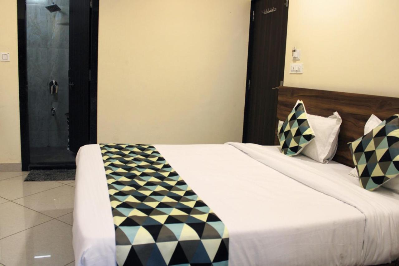 Maruti Group Of Hotels - Shri Naman Nāthdwāra Eksteriør billede